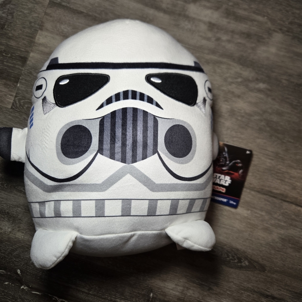 Star Wars Cuutopia Plush Stuffed Animal by Mattel.Approximate size: 10 inches
